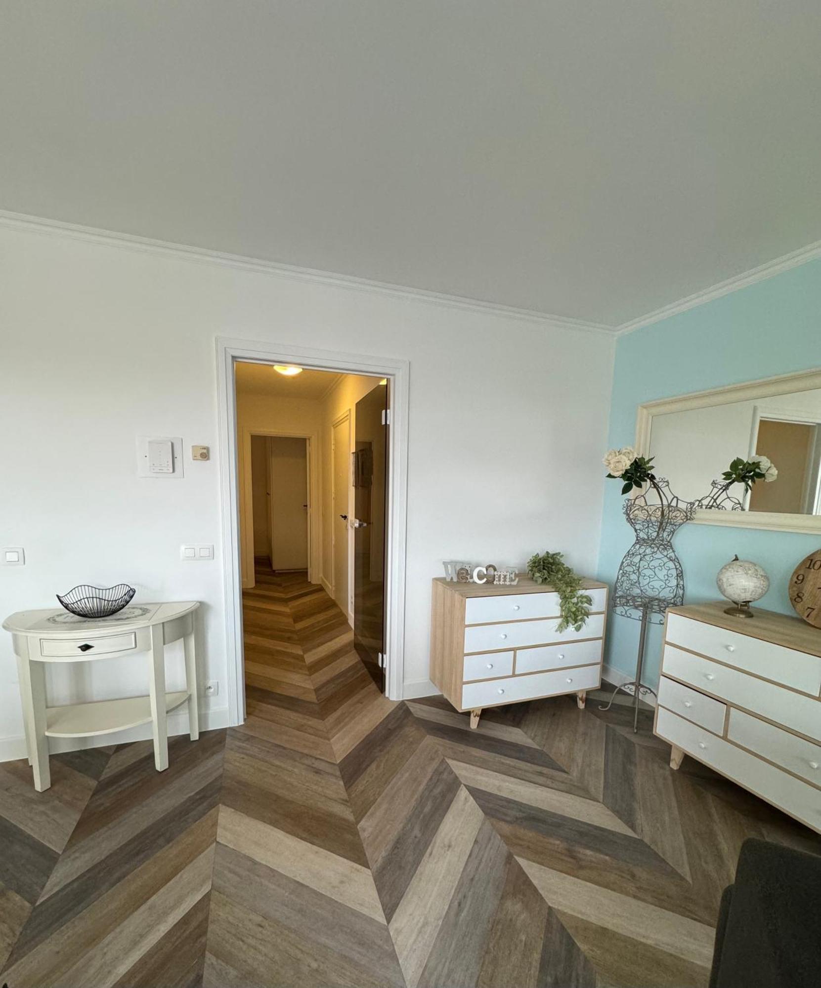 Cozy Panorama Flat By The Beach 크노케-하이스트 외부 사진